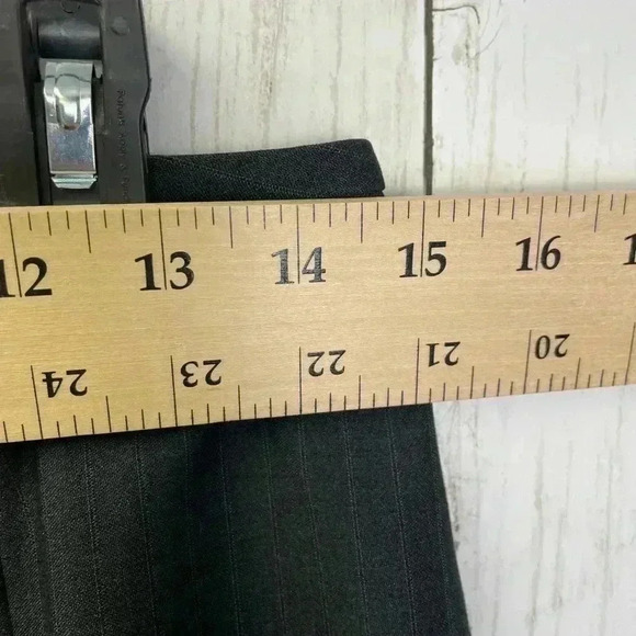 Calvin Klein skirt suit size 8p Color Black with pin stripe pattern/Work/Career - Picture 15 of 16